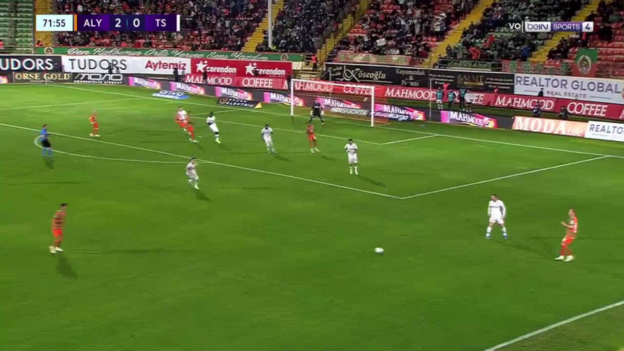 Alanyaspor 3-0 Trabzonspor - Efecan Karaca 73'